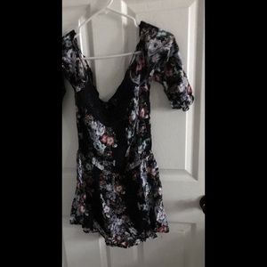 Sans Souci Floral Romper Jumper Shorts Size M